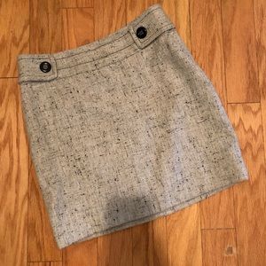 Limited wool skirt